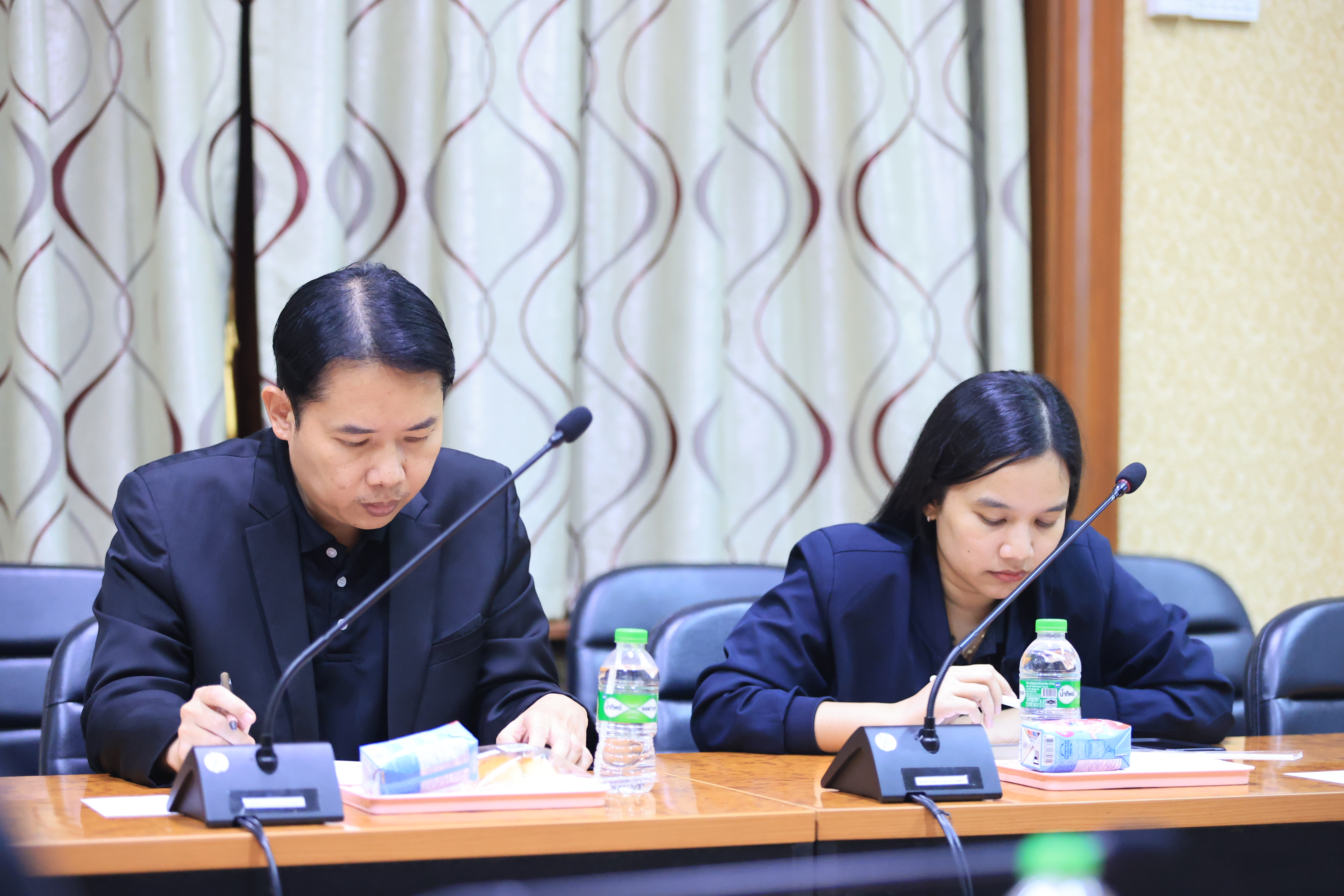 title - ส.ป.ก. ประชุมคณะทํางานขับเคลื่อนการปฏิบัติตามพระราชบัญญัติการอํานวยความสะดวก ในการพิจารณาอนุญาตและการให้บริการแก่ประชาชน พ.ศ. 2569 ครั้งที่ 1/2569 
